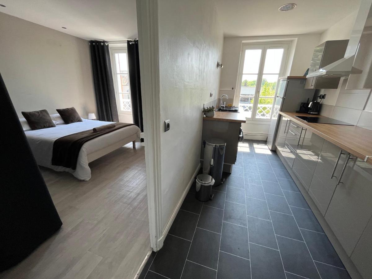 Joli appartement à Lamorlaye avec parking gratuit Exterior foto
